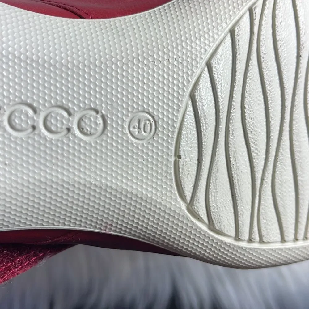 Ecco Red Leather‎ Adjustable Thong Sandals Sz 40/US 9